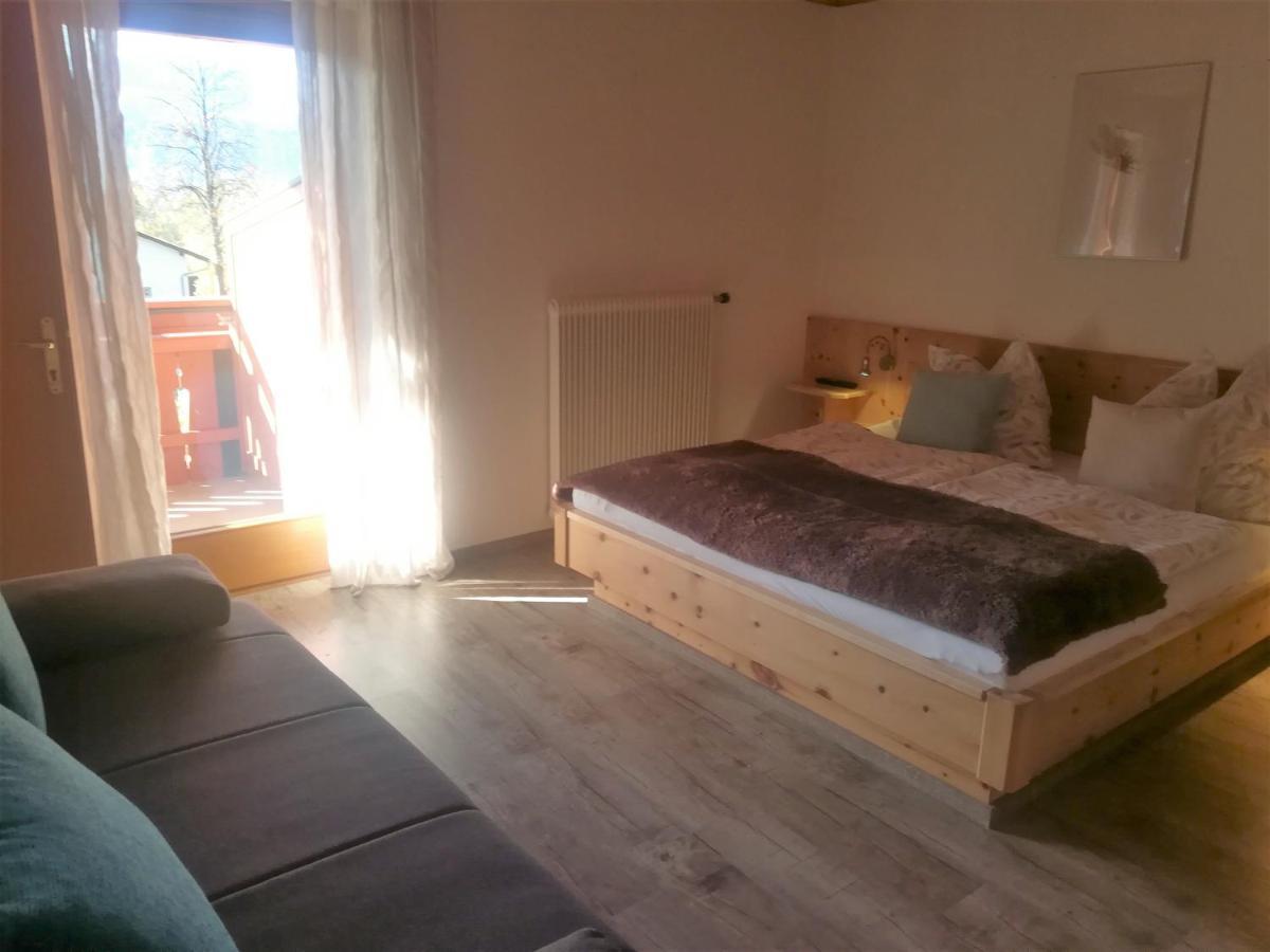 Appartement-Pension Familie Gewessler บัดมิทแทร์นดอร์ฟ ภายนอก รูปภาพ