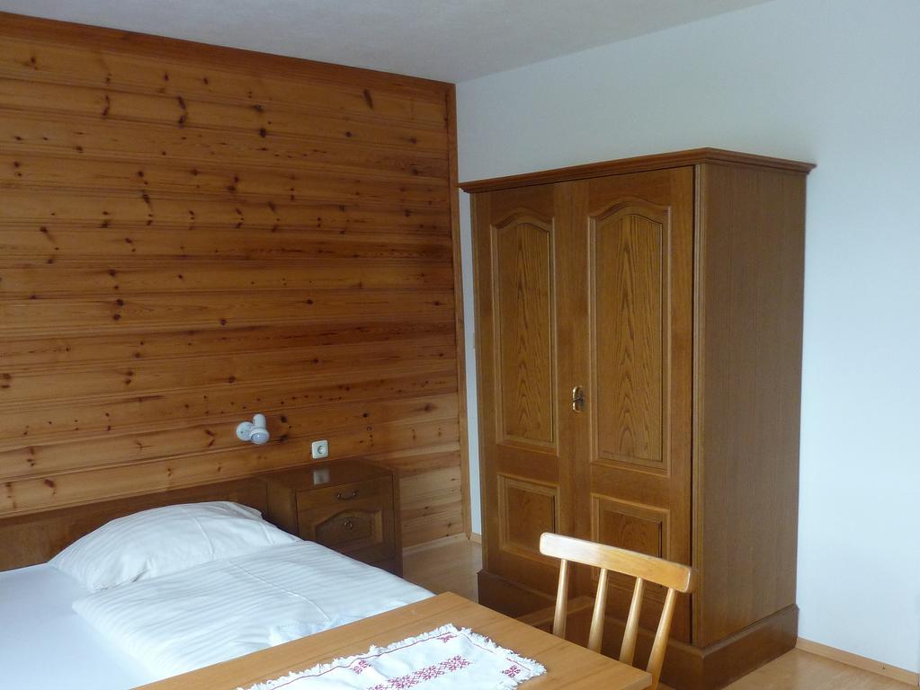 Appartement-Pension Familie Gewessler บัดมิทแทร์นดอร์ฟ ภายนอก รูปภาพ
