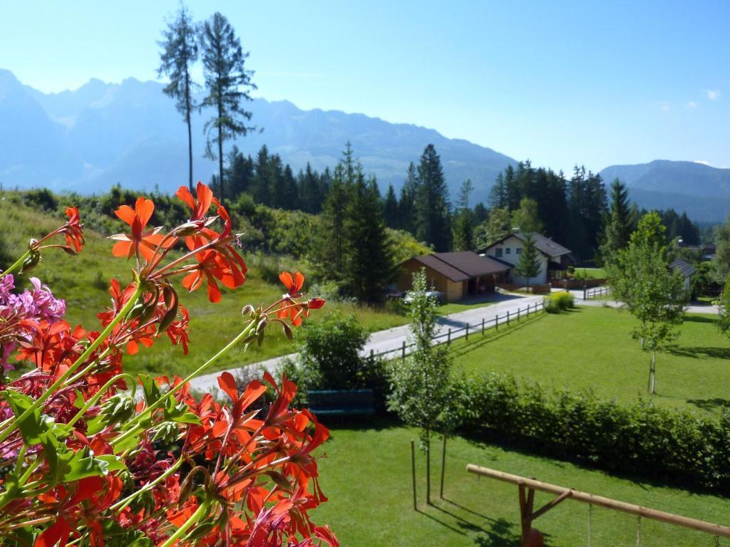 Appartement-Pension Familie Gewessler บัดมิทแทร์นดอร์ฟ ภายนอก รูปภาพ