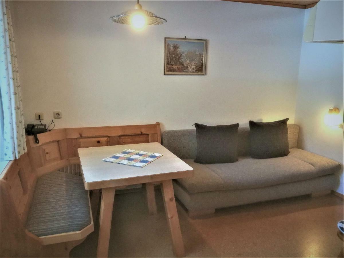 Appartement-Pension Familie Gewessler บัดมิทแทร์นดอร์ฟ ภายนอก รูปภาพ